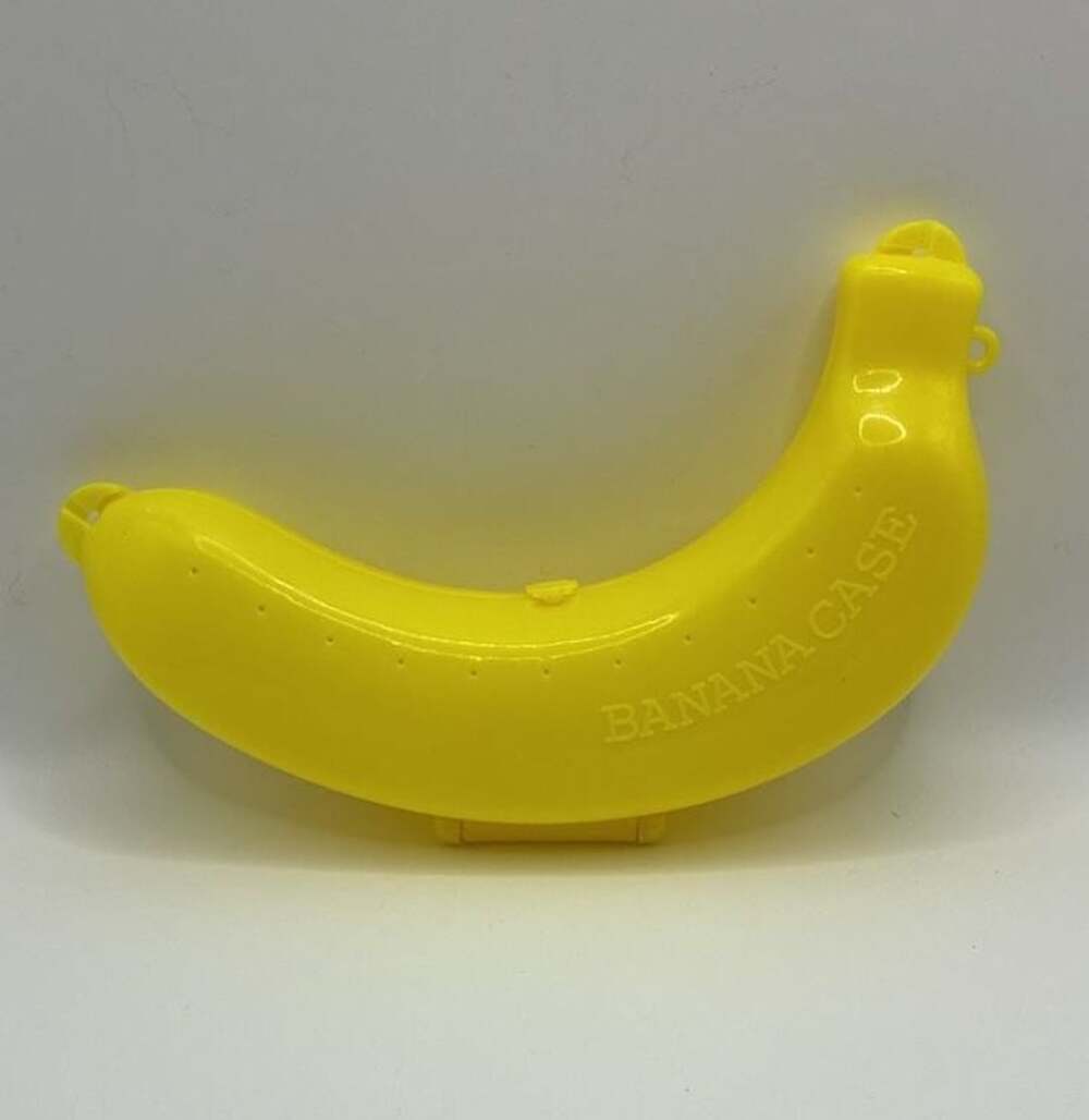Bordstract Plastic Banana Protector Case Vented Yellow Lunch Box Fruit Storage C